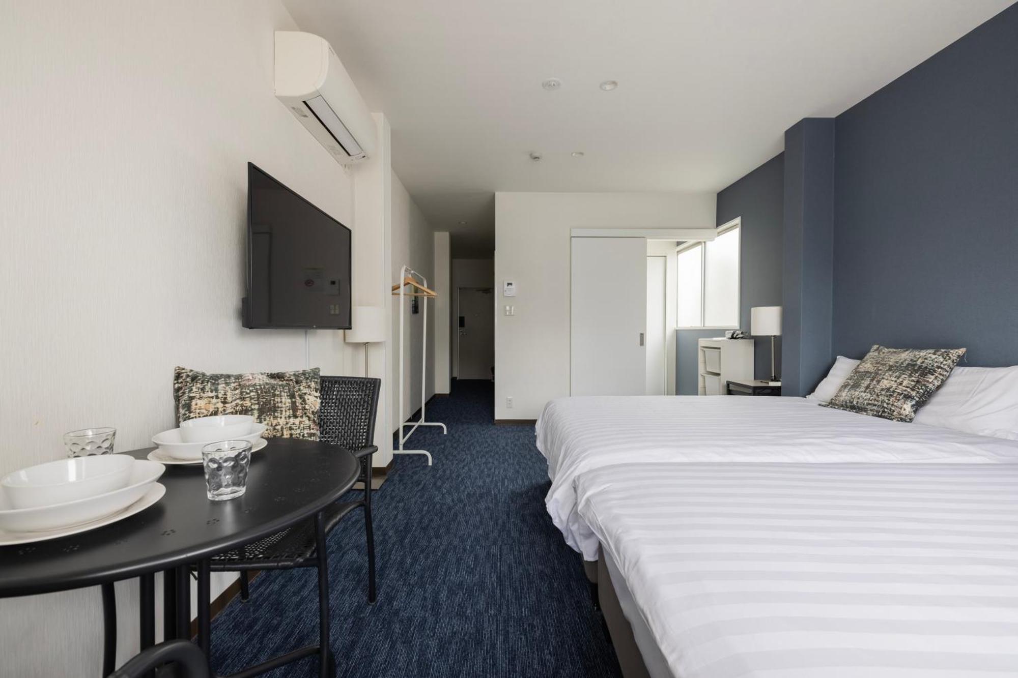 Namba Garden Square Apartment Осака Екстериор снимка